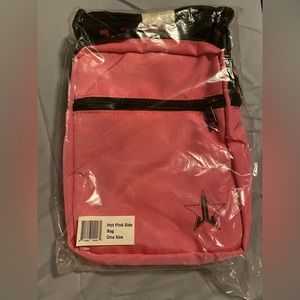 NWT🌟Jeffree Star🌟 Hot pink Crossbody bag